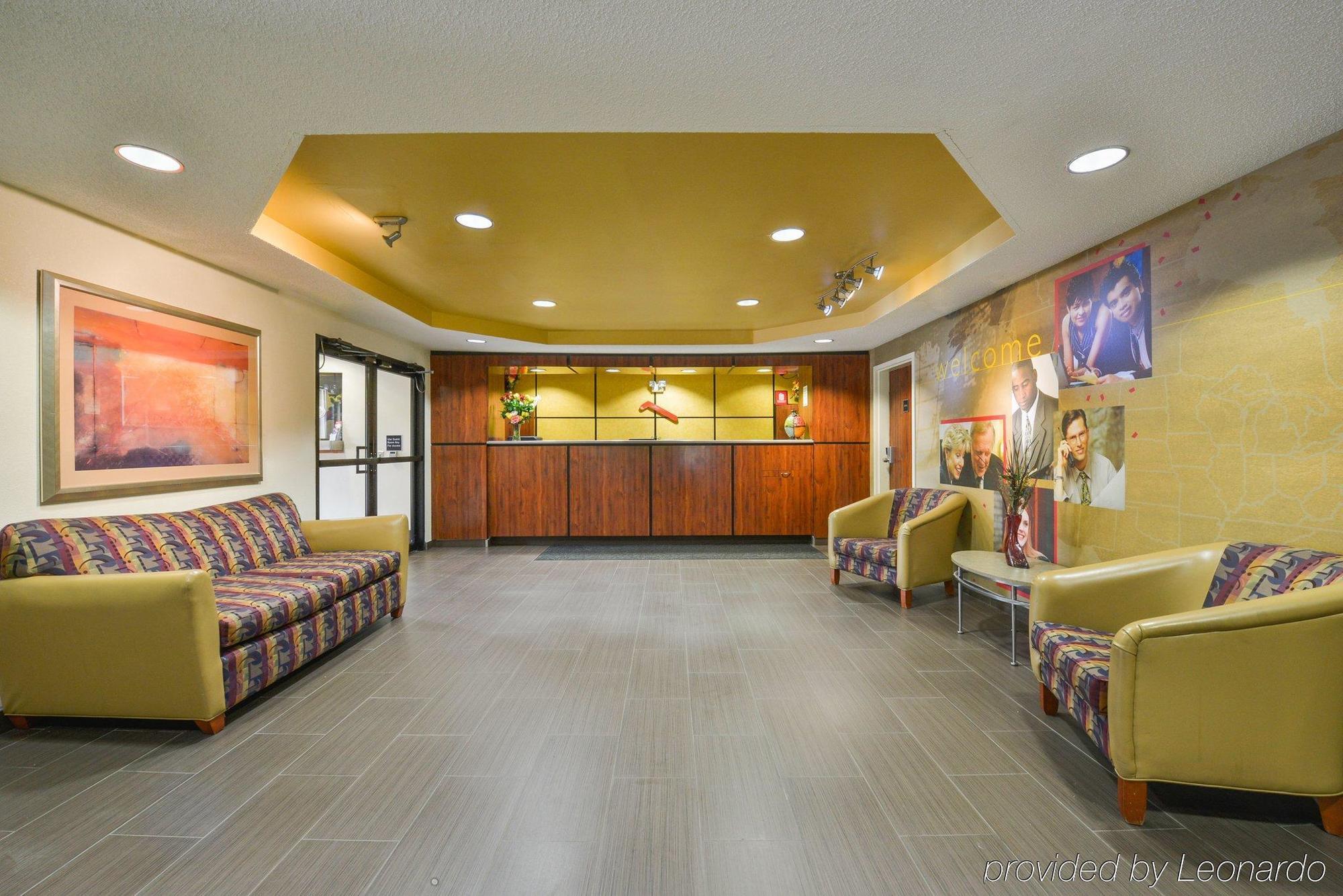 Red Roof Inn & Suites Savannah Gateway Exterior photo