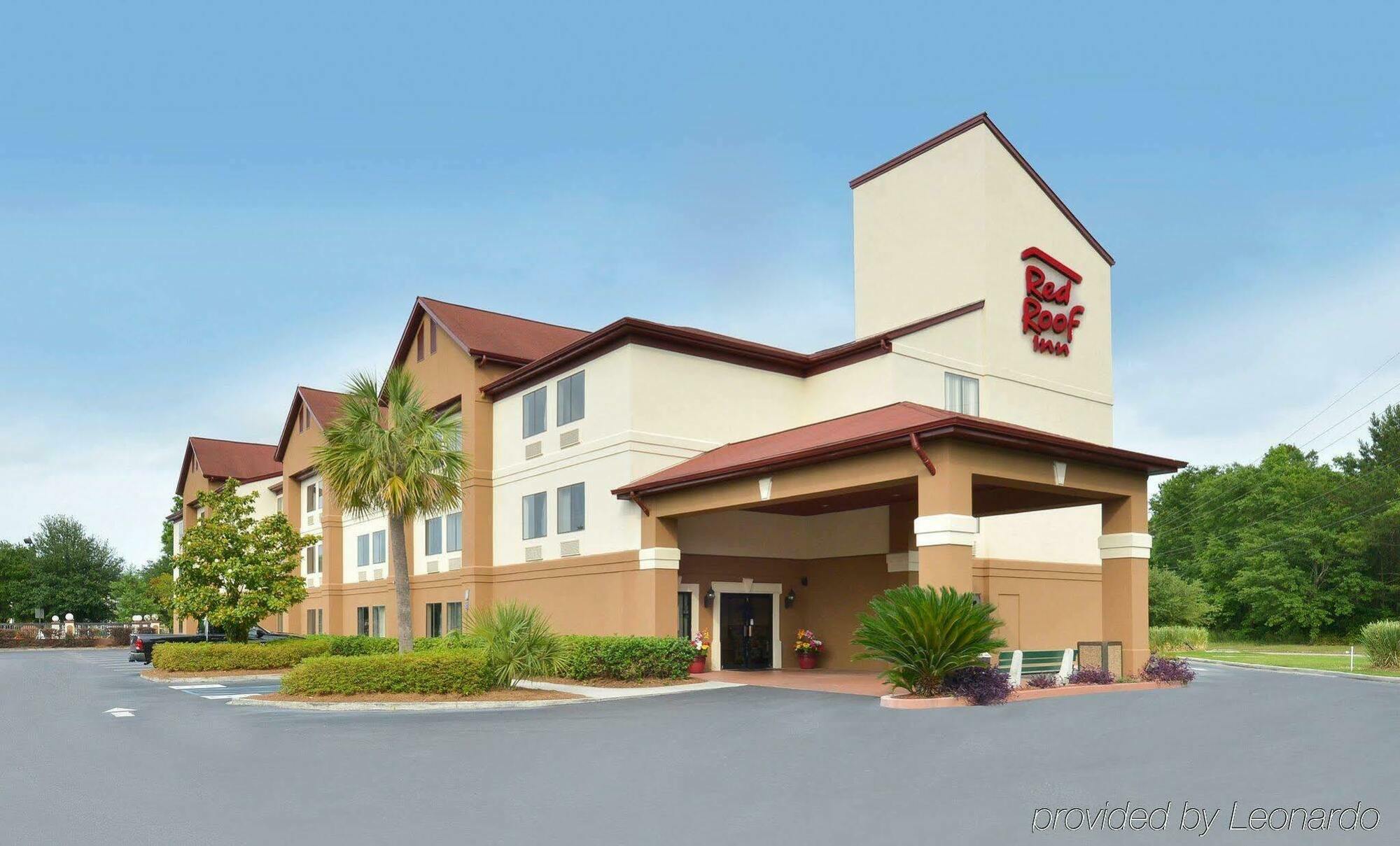 Red Roof Inn & Suites Savannah Gateway Exterior photo